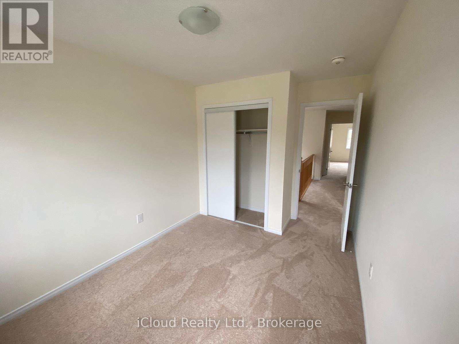 8871 Chickory Trail, Niagara Falls, ON - Indoor Photo Showing Other Room