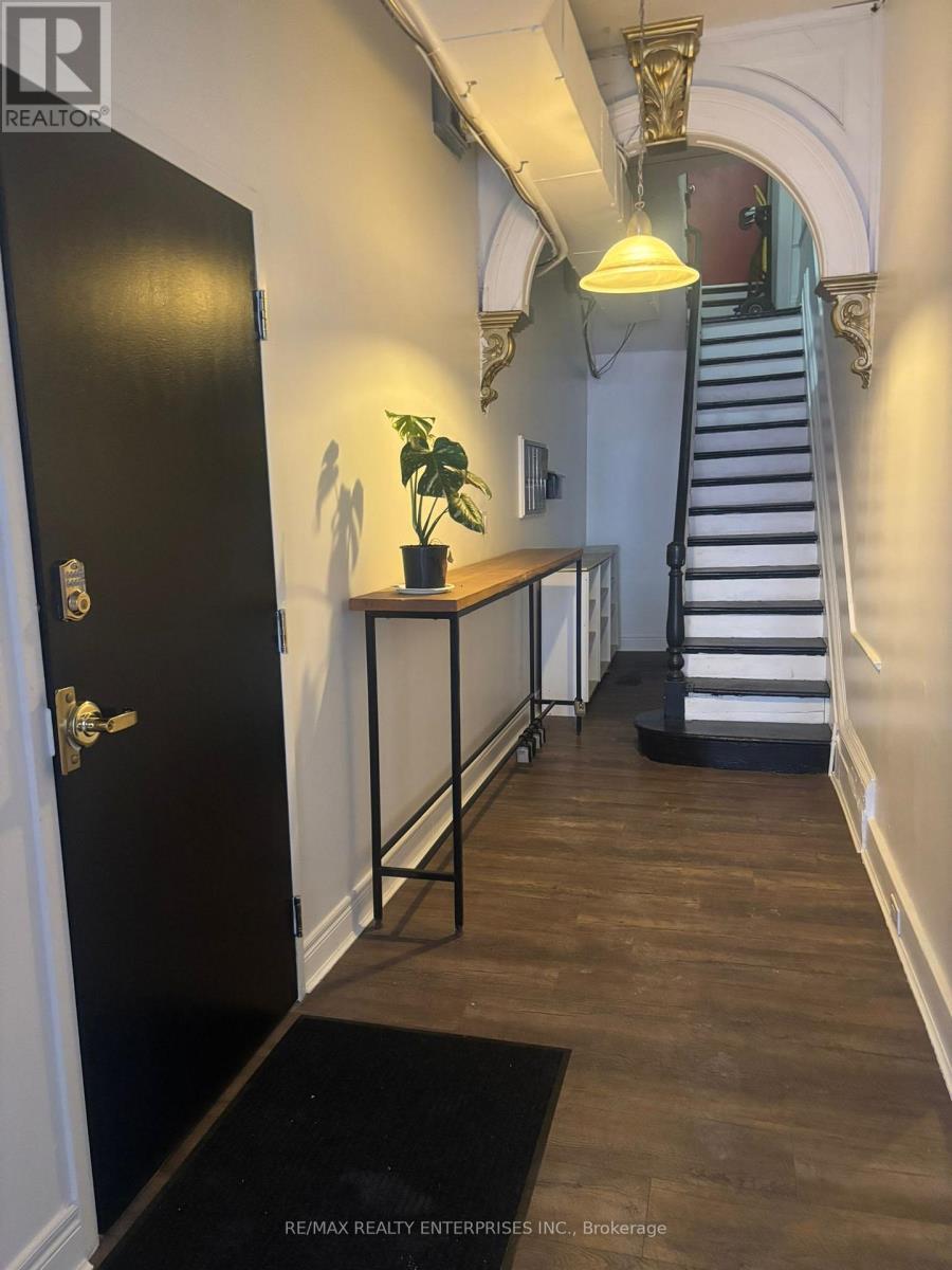 2A - 156 James Street S, Hamilton, ON