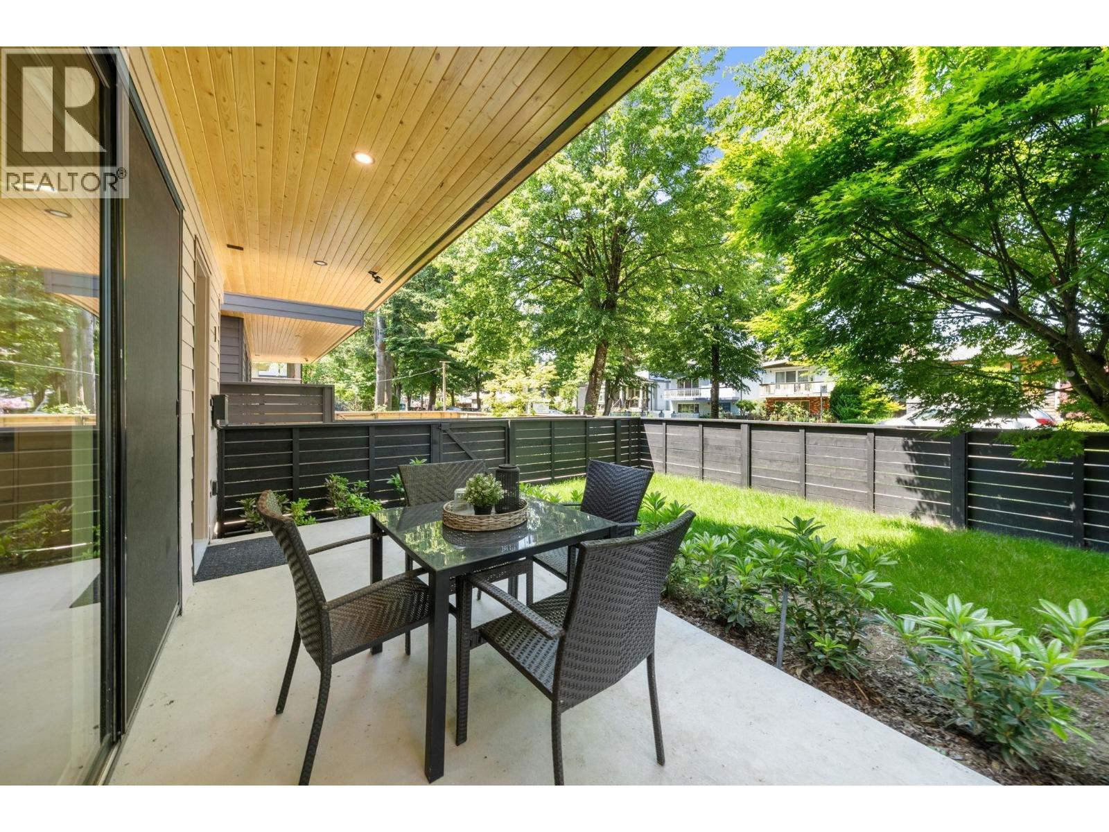 1 638 E 46Th Avenue, Vancouver, BC - Outdoor With Deck Patio Veranda With Exterior