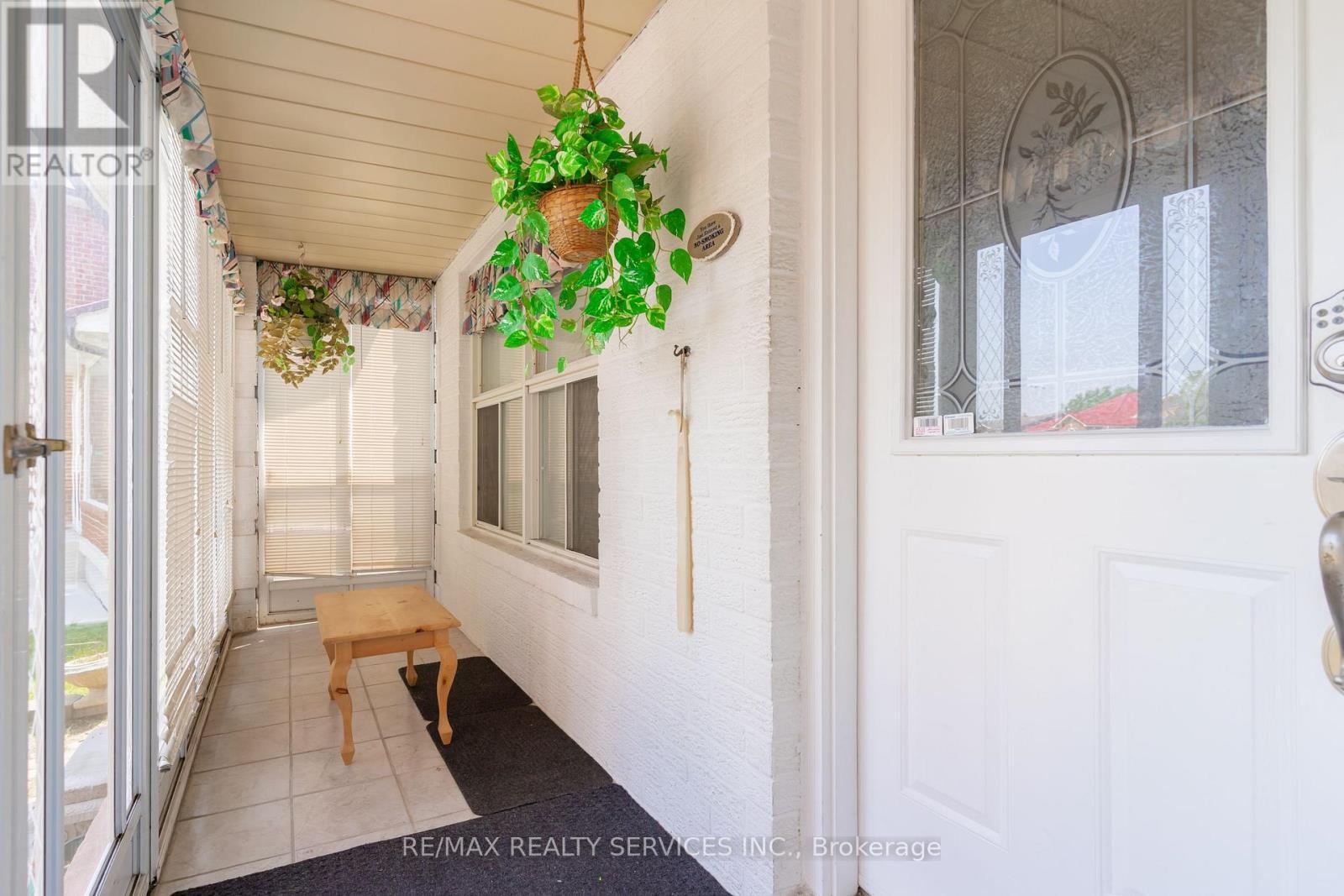 6 Ruth Avenue, Brampton, ON - Outdoor With Exterior