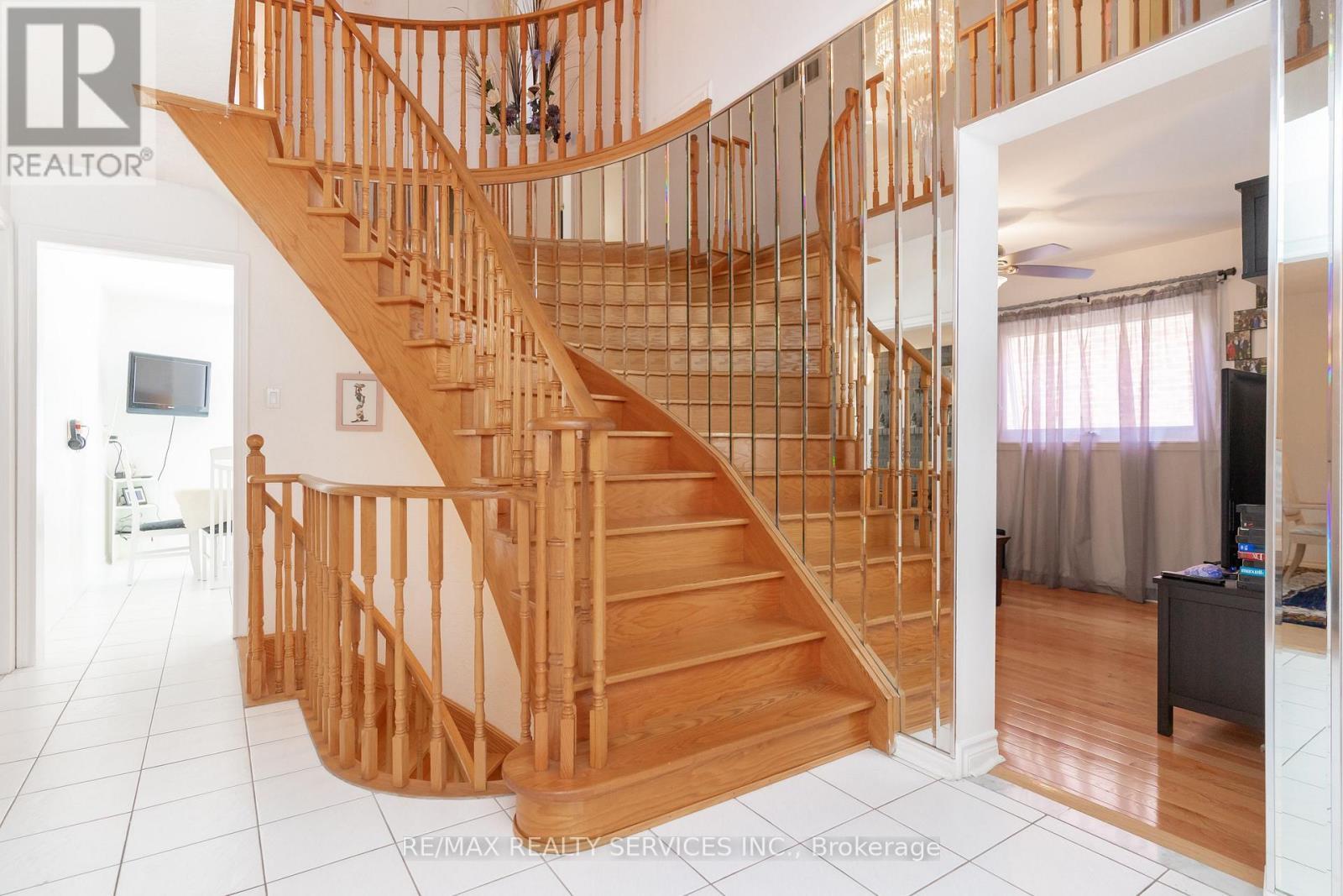 6 Ruth Avenue, Brampton, ON - Indoor Photo Showing Other Room