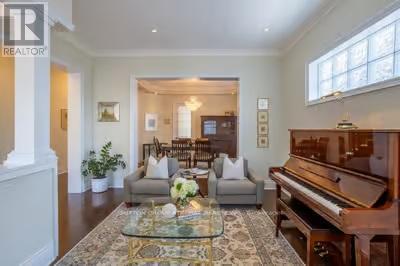 203 Hunterwood Chase, Vaughan, ON - Indoor Photo Showing Living Room