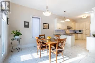 203 Hunterwood Chase, Vaughan, ON - Indoor Photo Showing Dining Room
