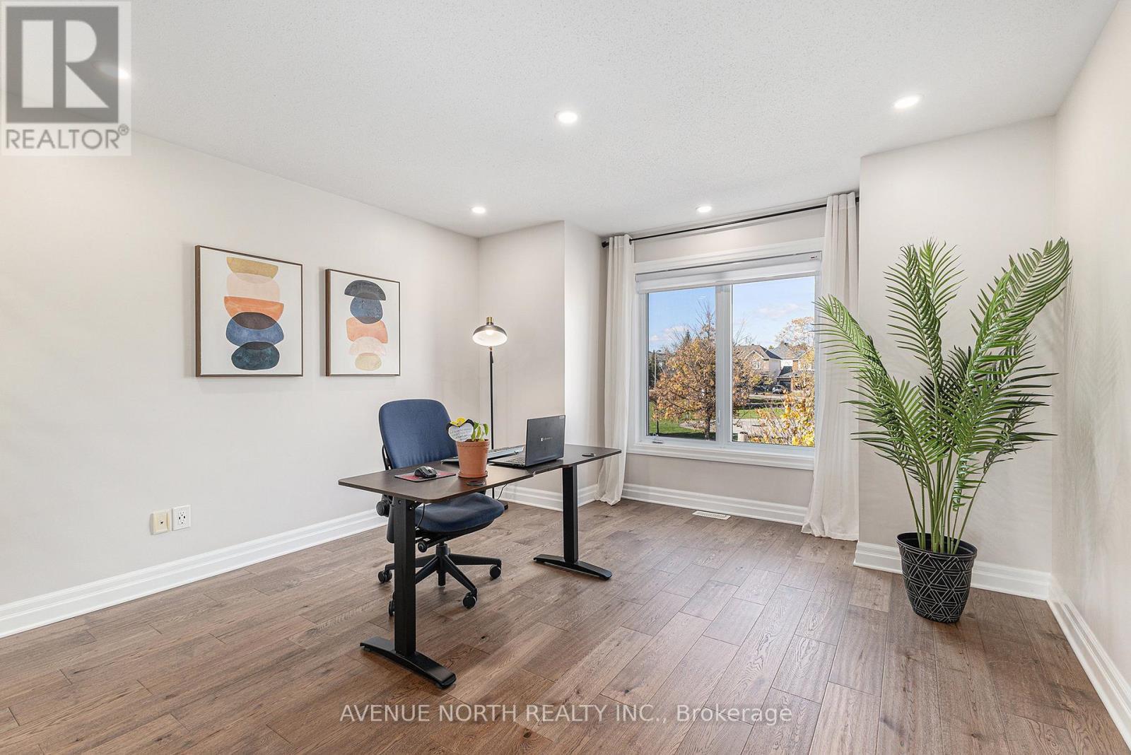 31 Bearman Street, Ottawa, ON - Indoor Photo Showing Office