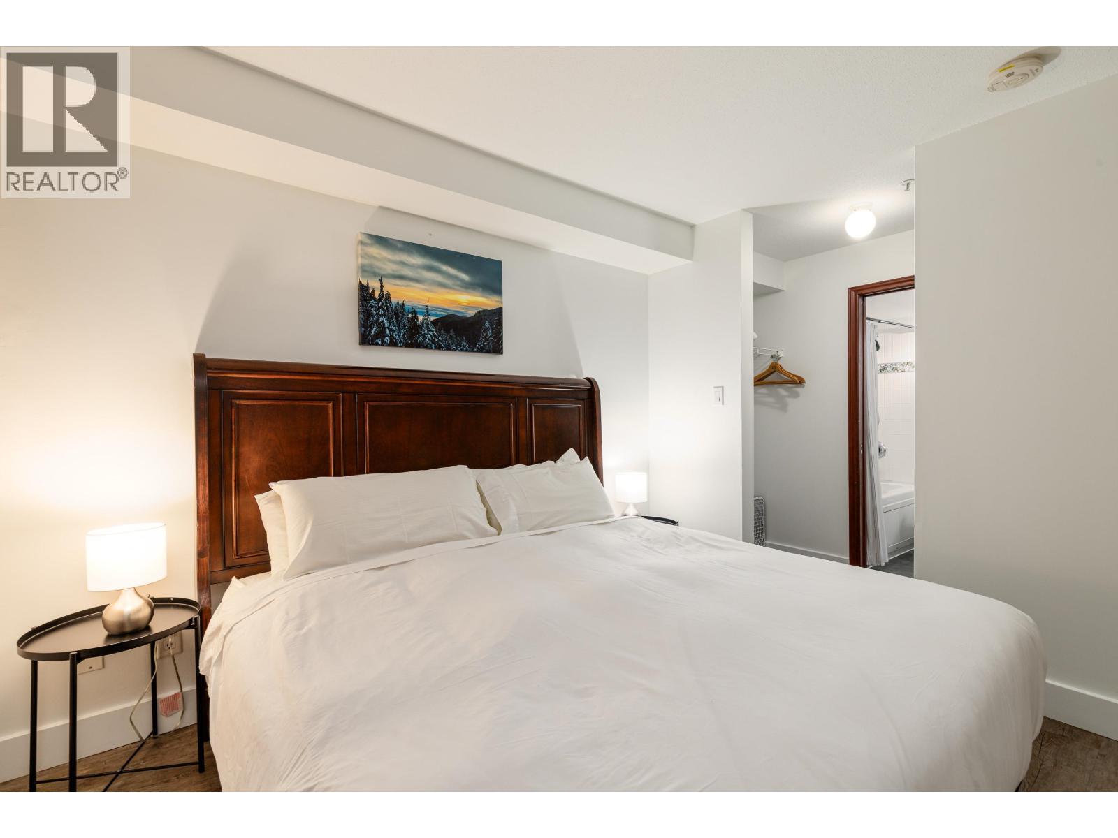 24/24A 4388 Northlands Boulevard, Whistler, BC - Indoor Photo Showing Bedroom