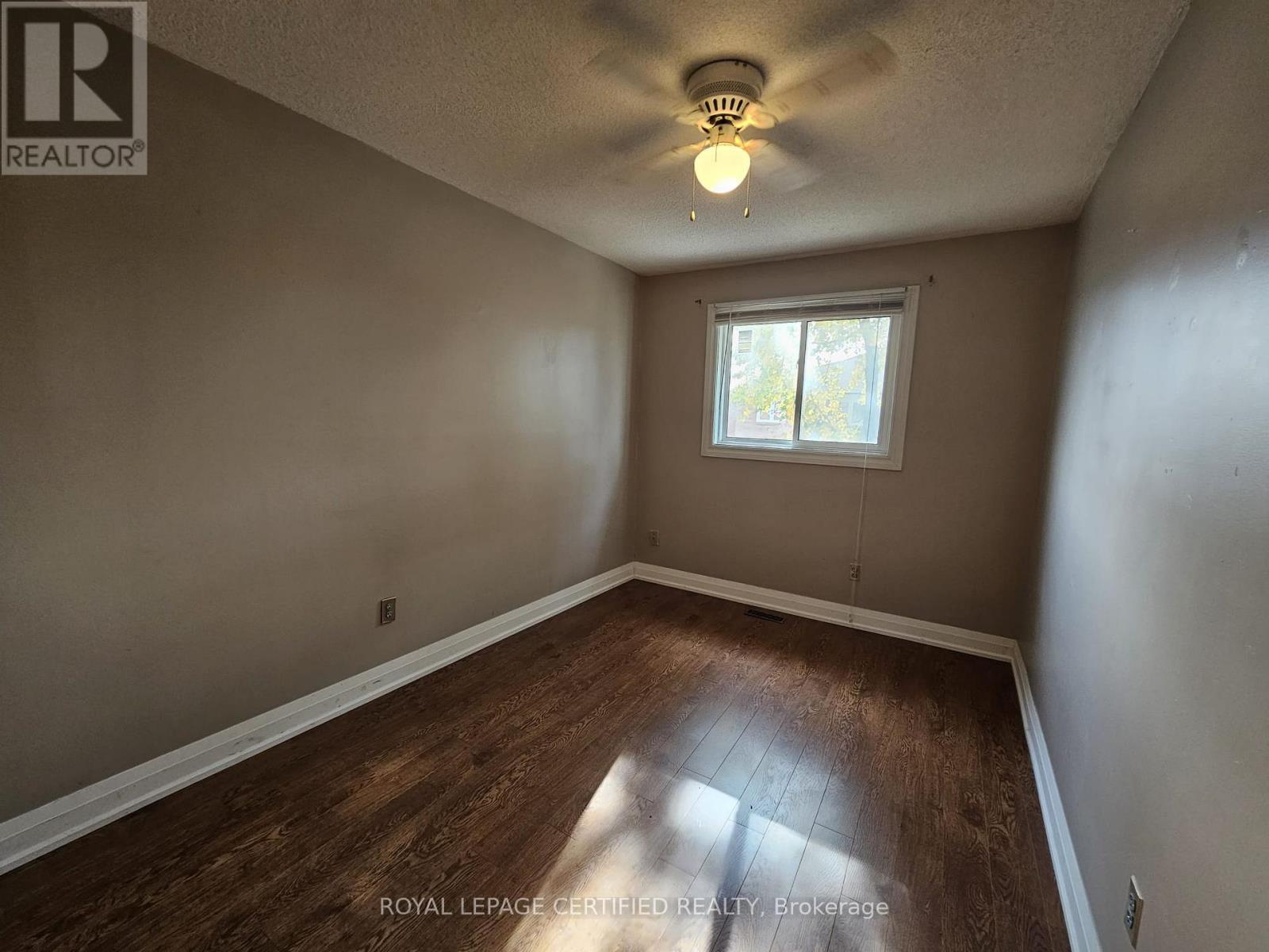 46 Donna Drive, Brampton, ON - Indoor Photo Showing Other Room
