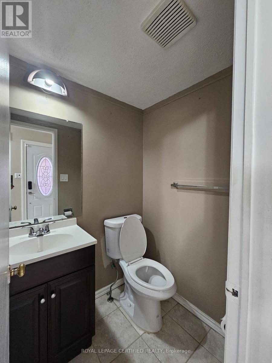 46 Donna Drive, Brampton, ON - Indoor Photo Showing Bathroom