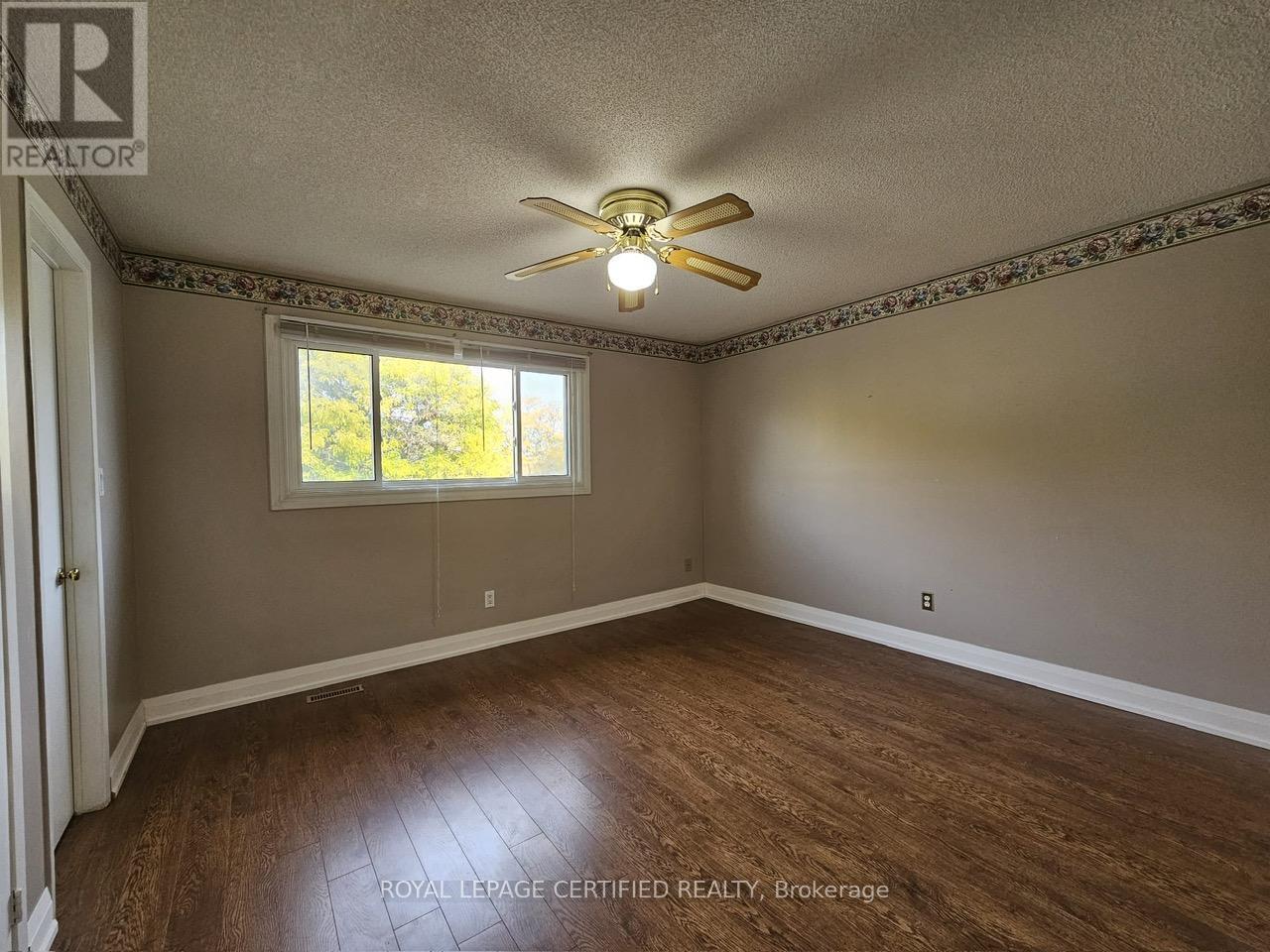46 Donna Drive, Brampton, ON - Indoor Photo Showing Other Room