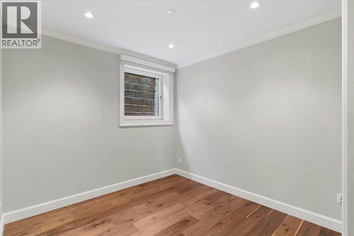 2171 Queens Avenue, West Vancouver, BC - Indoor Photo Showing Other Room