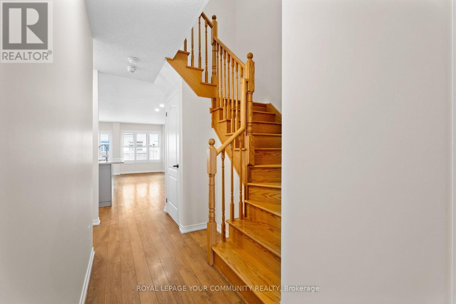 60 Golden Springs Drive, Brampton, ON - Indoor Photo Showing Other Room