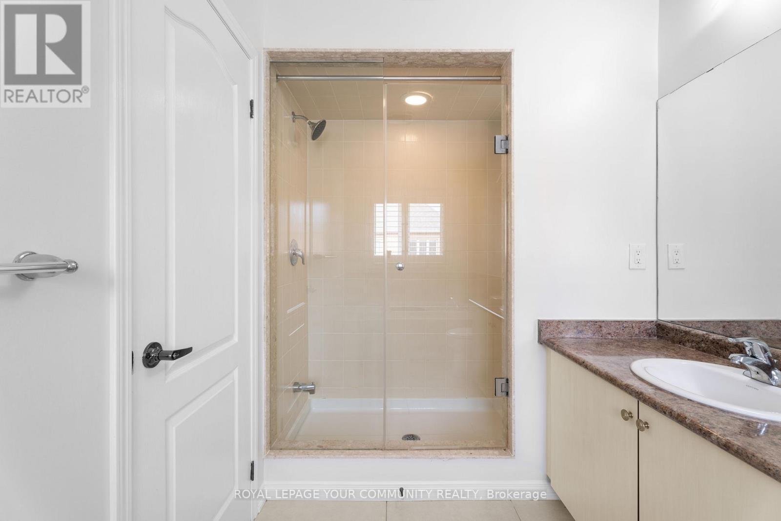 60 Golden Springs Drive, Brampton, ON - Indoor Photo Showing Bathroom