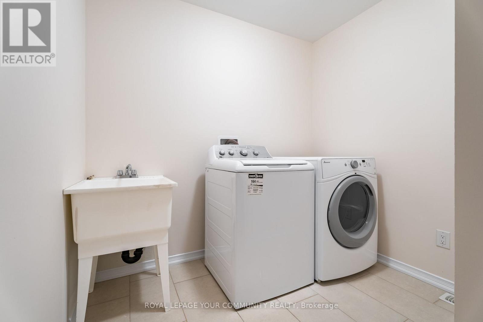 60 Golden Springs Drive, Brampton, ON - Indoor Photo Showing Laundry Room