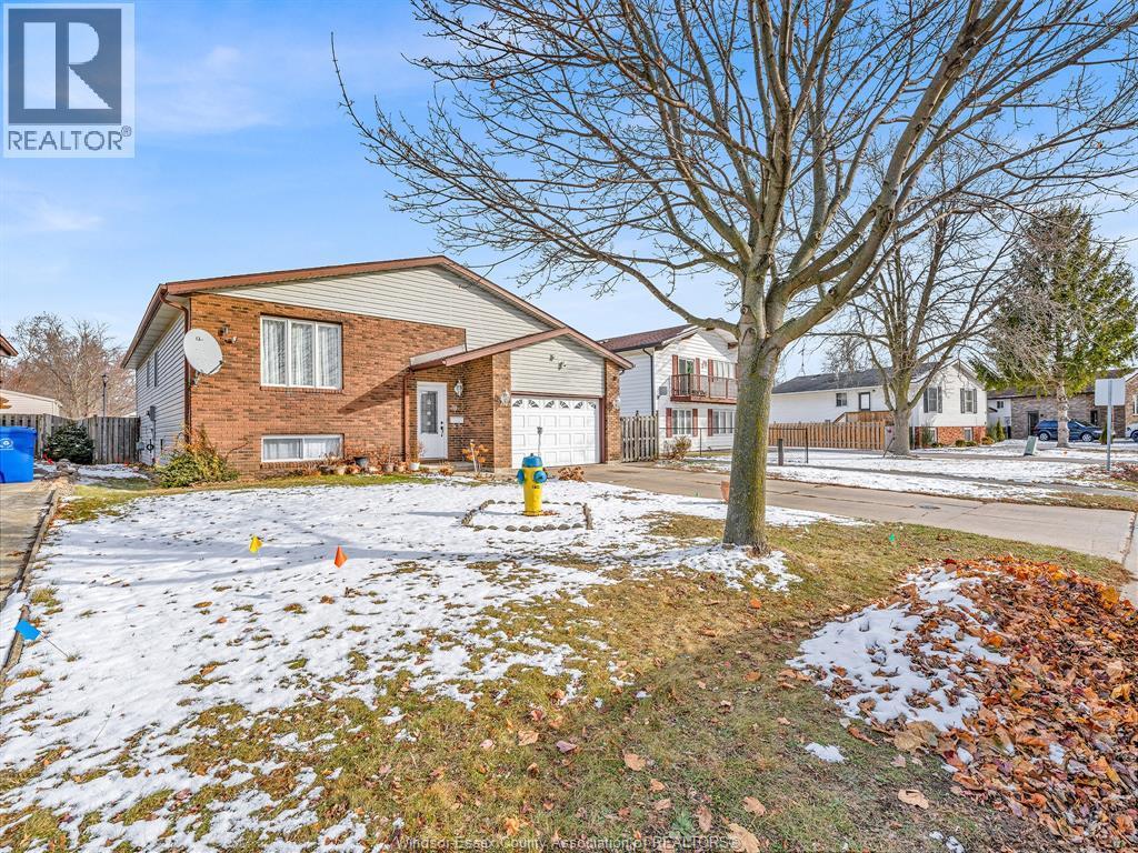 20 Sutton, Leamington, ON - Outdoor