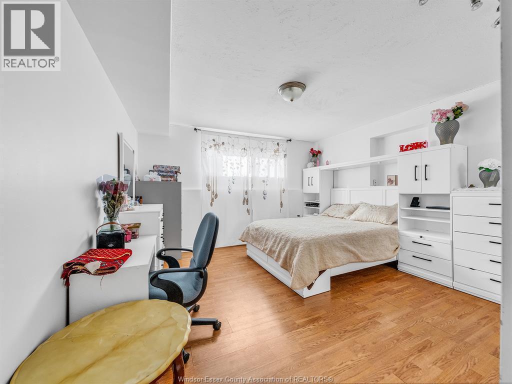 20 Sutton, Leamington, ON - Indoor Photo Showing Bedroom