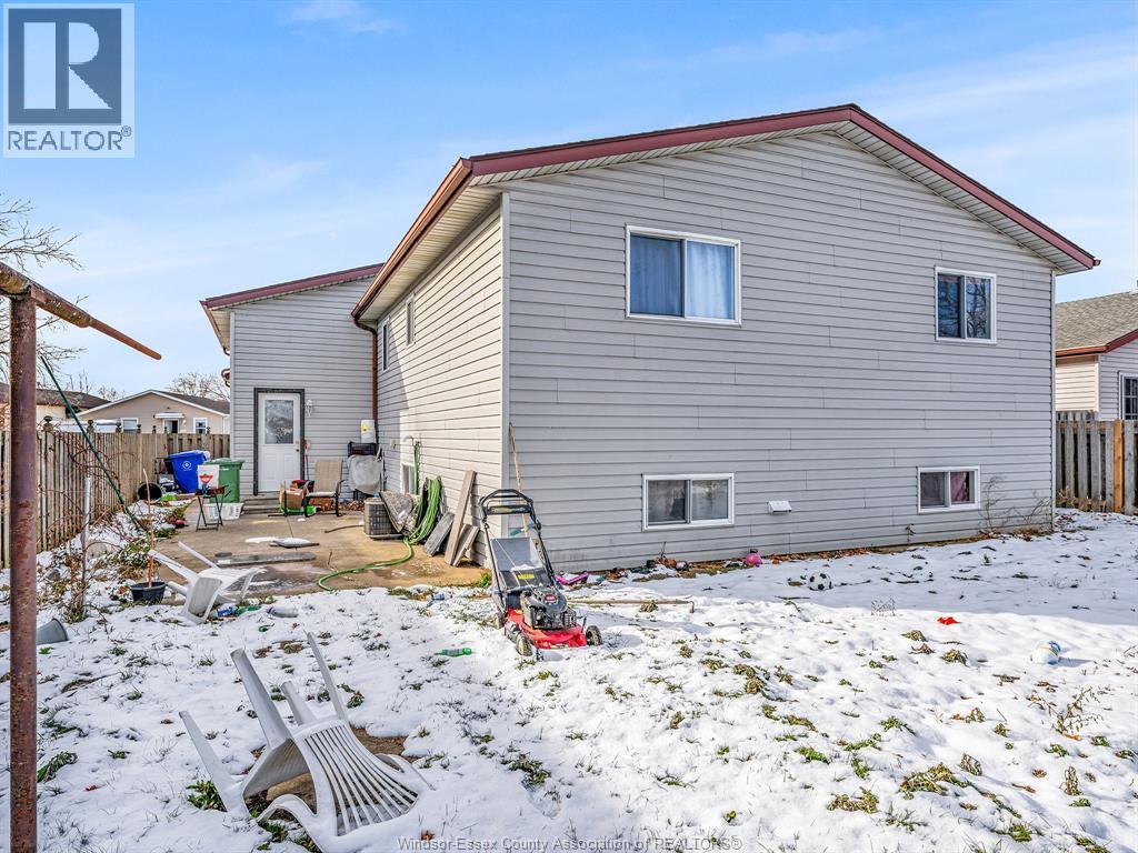 20 Sutton, Leamington, ON - Outdoor With Exterior