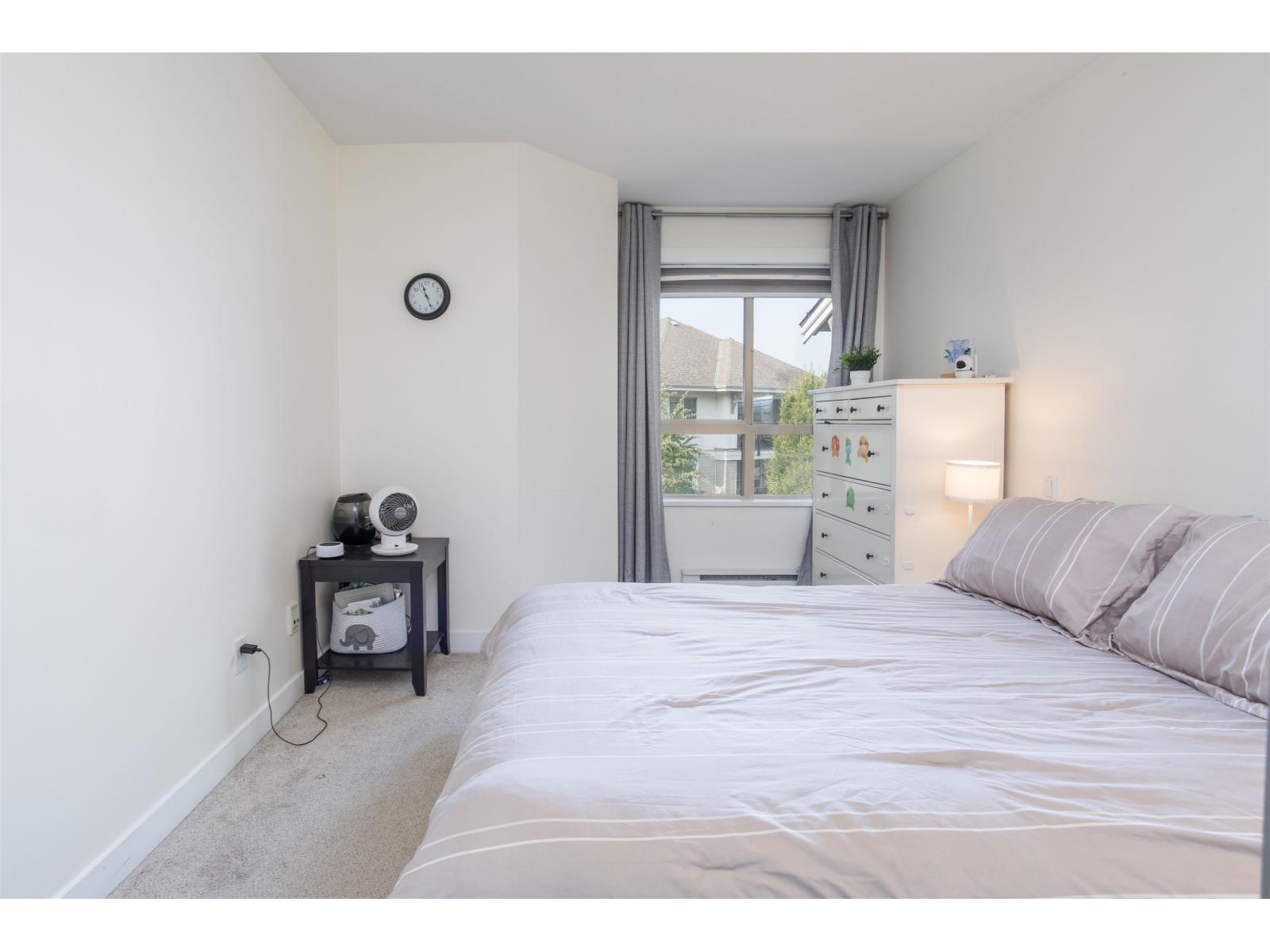 425 8915 202 Street, Langley, BC - Indoor Photo Showing Bedroom