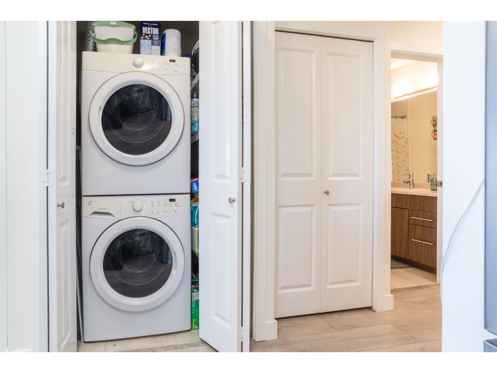 425 8915 202 Street, Langley, BC - Indoor Photo Showing Laundry Room