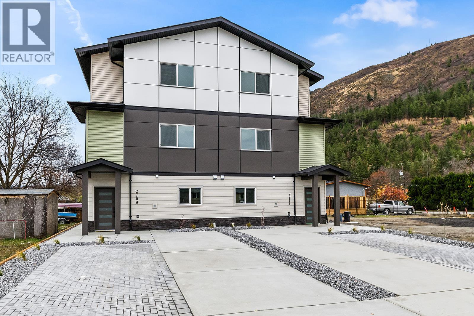 2711 Hewl Road, West Kelowna, BC - Outdoor