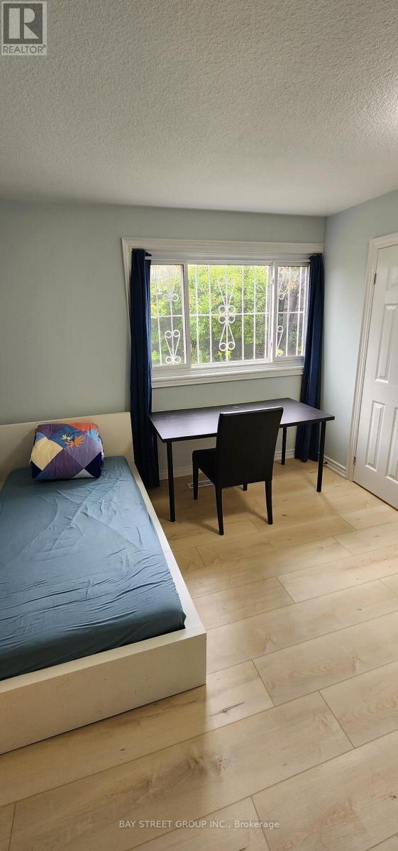 Room2 - 45 Pineway Boulevard, Toronto, ON - Indoor Photo Showing Other Room