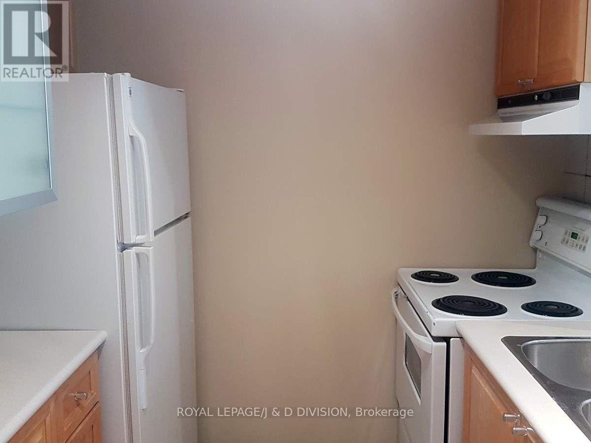 407 - 39 Jarvis Street, Toronto, ON - Indoor Photo Showing Kitchen