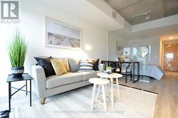 622 - 8 HILLSDALE AVENUE Toronto, ON M4S 0B2