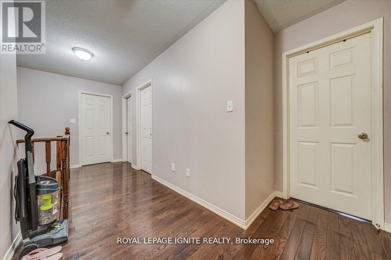 94 Gillett Drive, Ajax, ON - Indoor Photo Showing Other Room