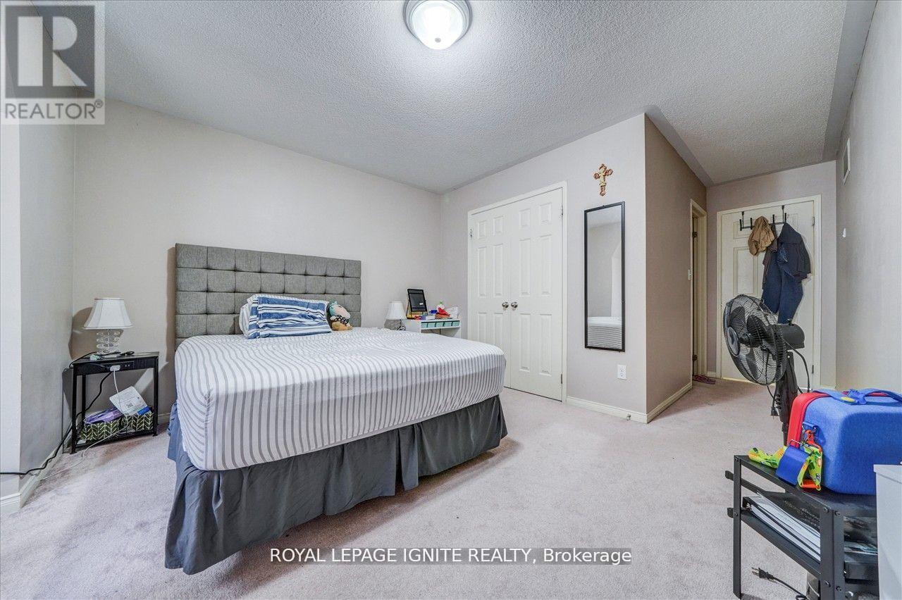 94 Gillett Drive, Ajax, ON - Indoor Photo Showing Bedroom