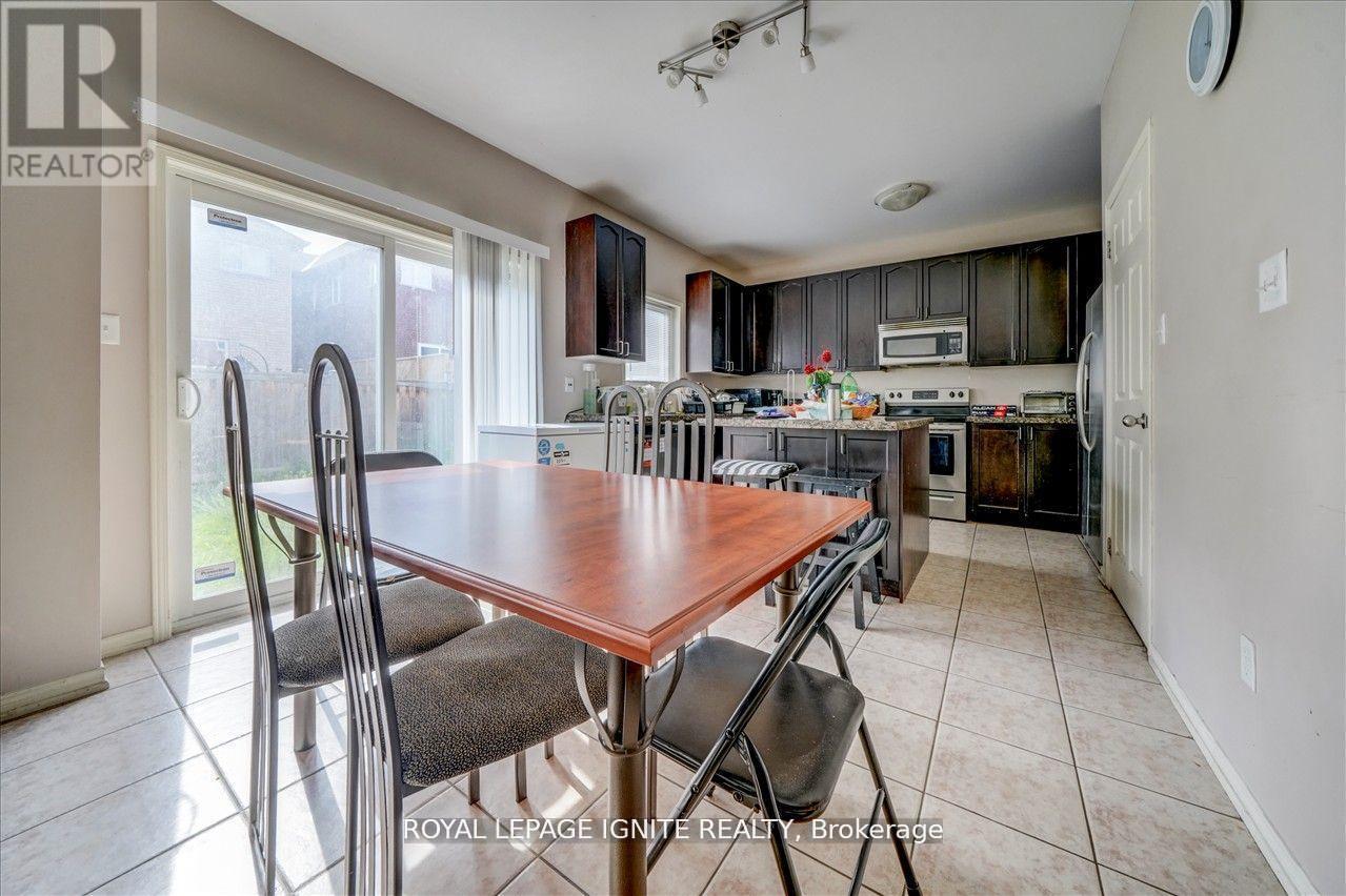 94 Gillett Drive, Ajax, ON - Indoor Photo Showing Dining Room