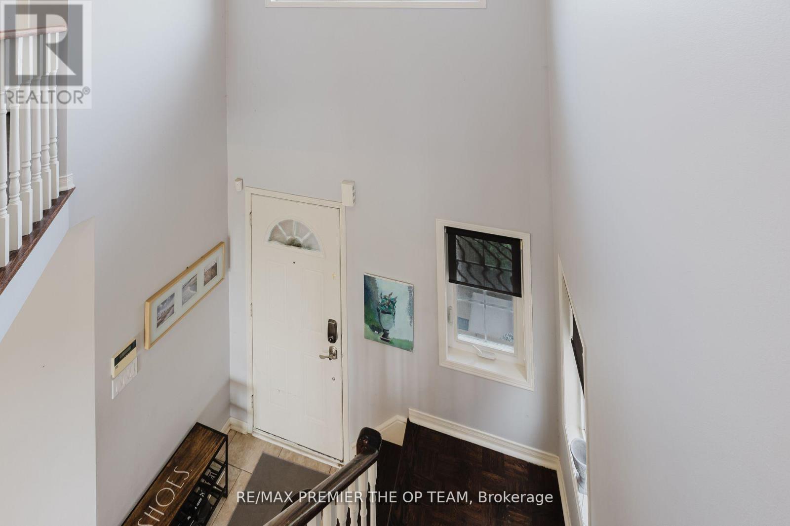 50 Beaverbrook Crescent, Vaughan, ON - Indoor Photo Showing Other Room