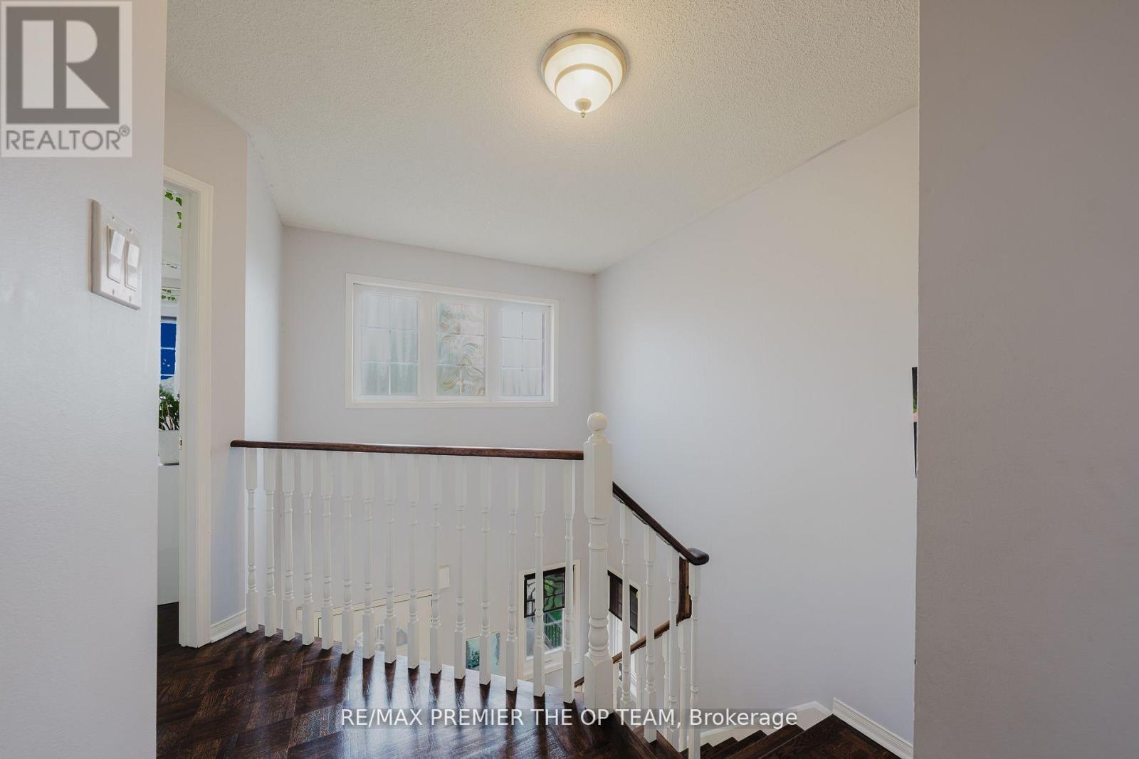 50 Beaverbrook Crescent, Vaughan, ON - Indoor Photo Showing Other Room