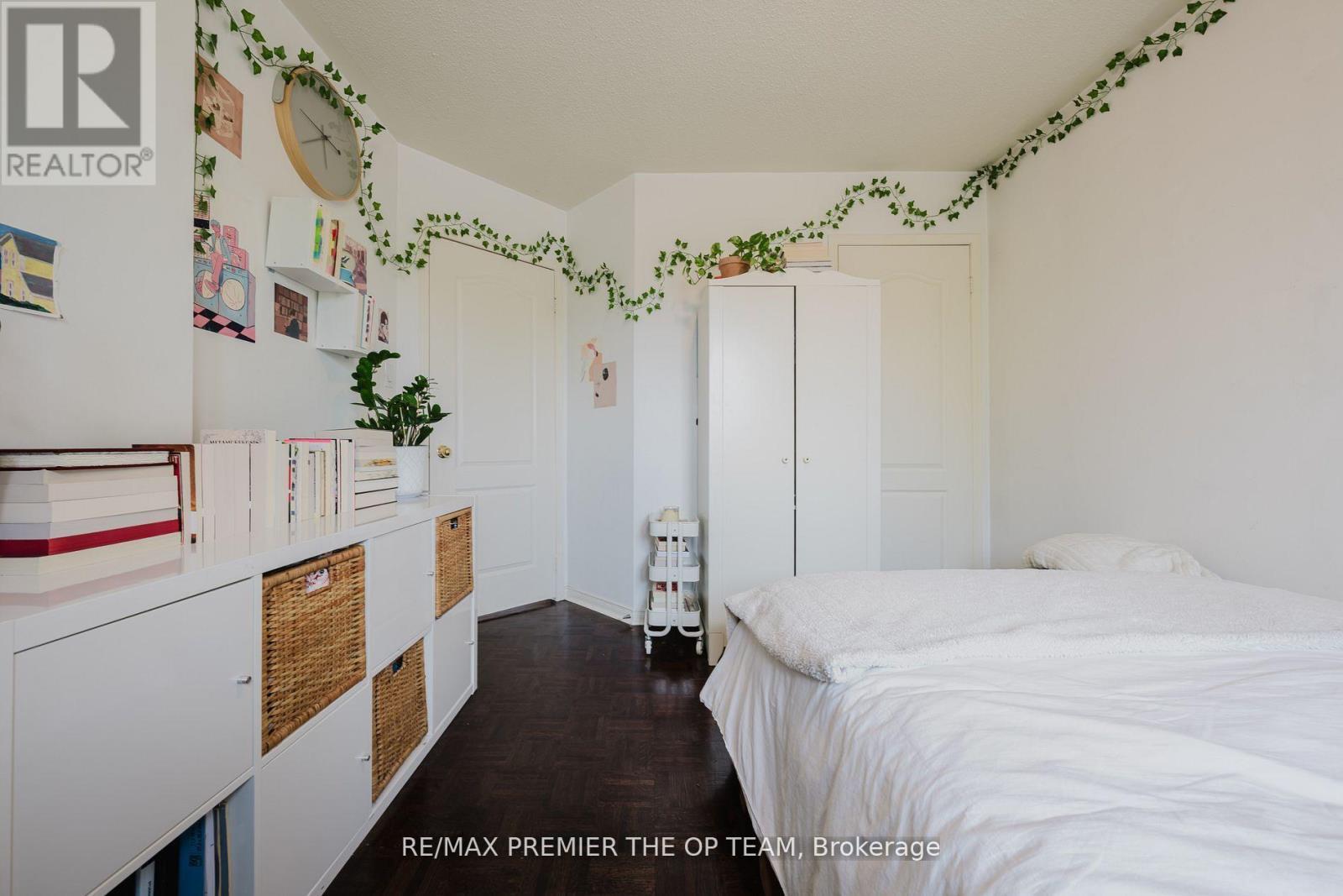 50 Beaverbrook Crescent, Vaughan, ON - Indoor Photo Showing Bedroom