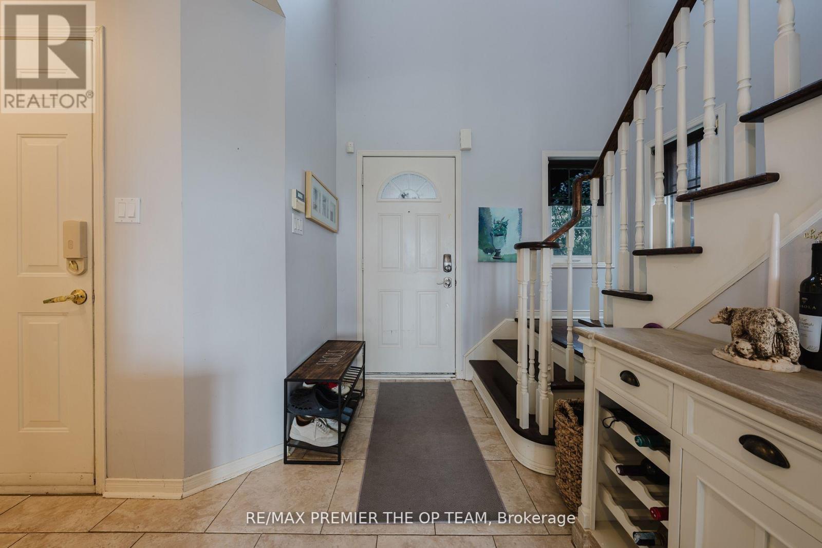 50 Beaverbrook Crescent, Vaughan, ON - Indoor Photo Showing Other Room