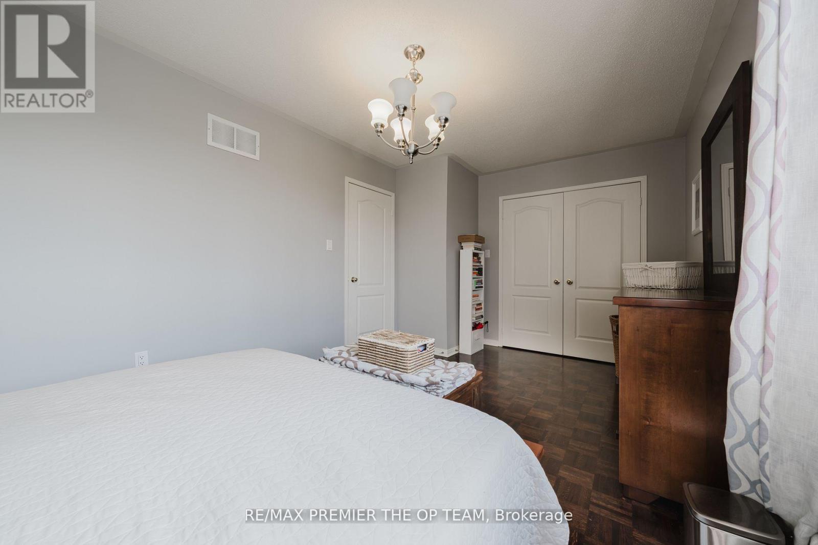 50 Beaverbrook Crescent, Vaughan, ON - Indoor Photo Showing Bedroom