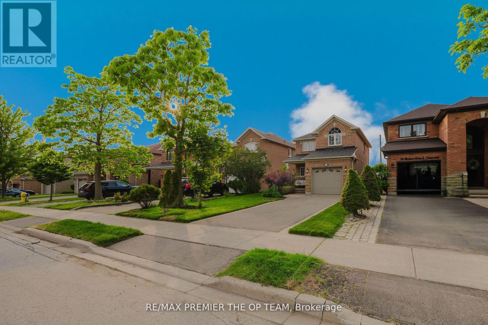 50 Beaverbrook Crescent, Vaughan, ON - Outdoor With Facade