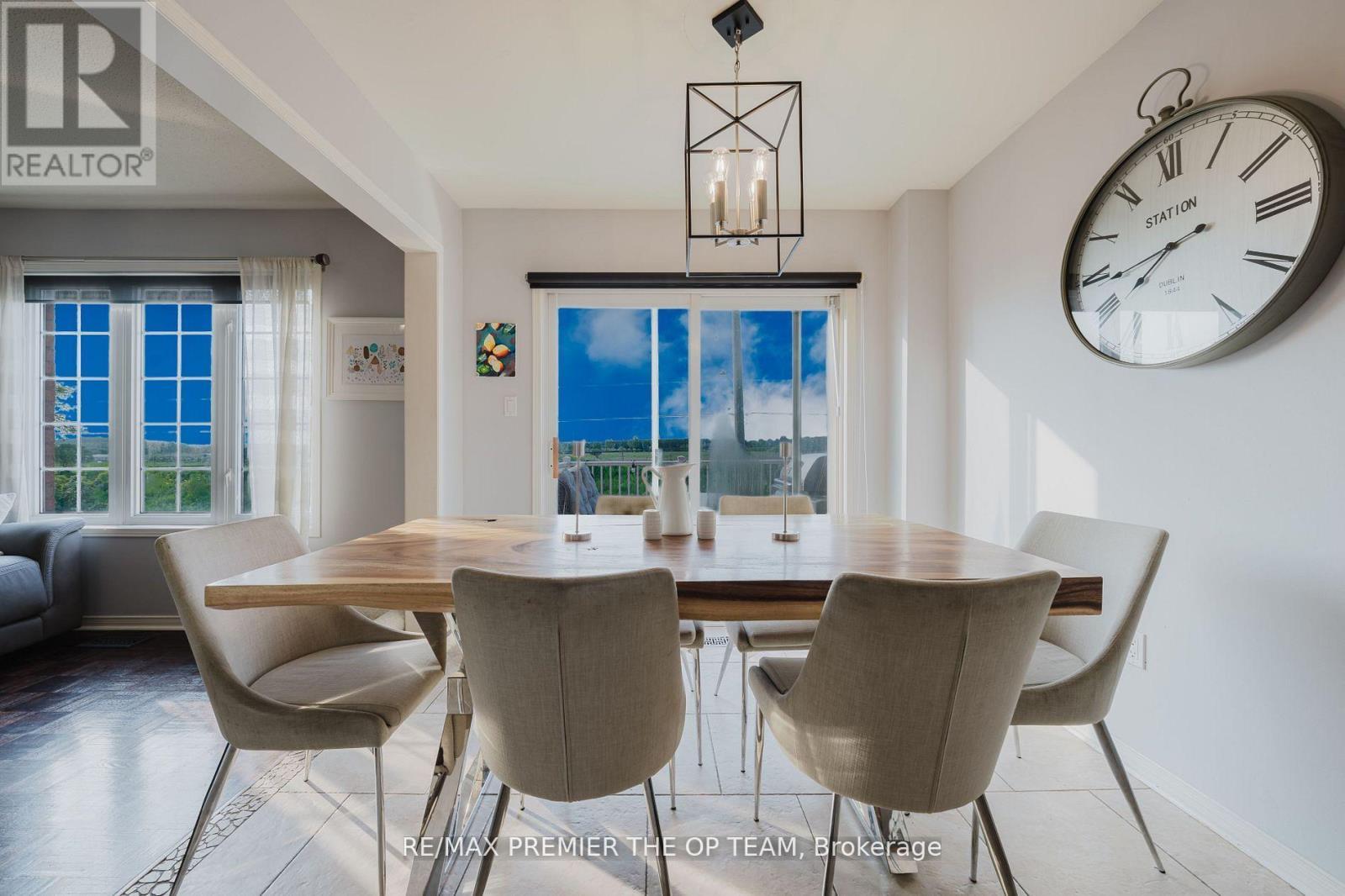 50 Beaverbrook Crescent, Vaughan, ON - Indoor Photo Showing Dining Room