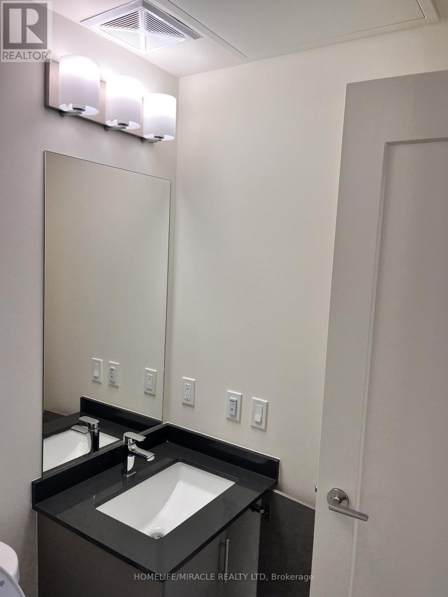 1407 - 27 Korda Gate, Vaughan, ON - Indoor Photo Showing Bathroom