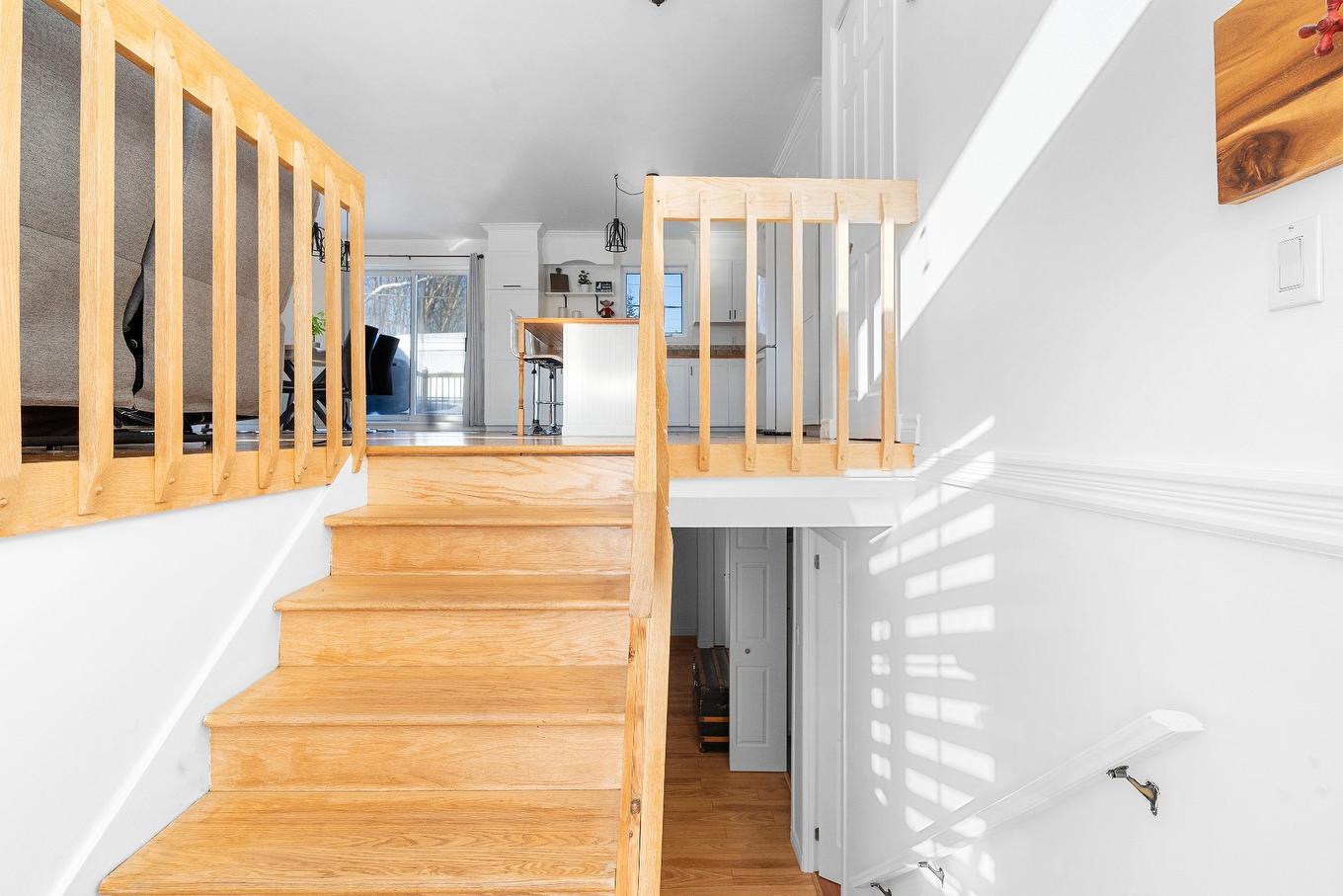 Escalier - 1438 Rue Éliot, Québec (La Haute-Saint-Charles), QC - Indoor Photo Showing Other Room