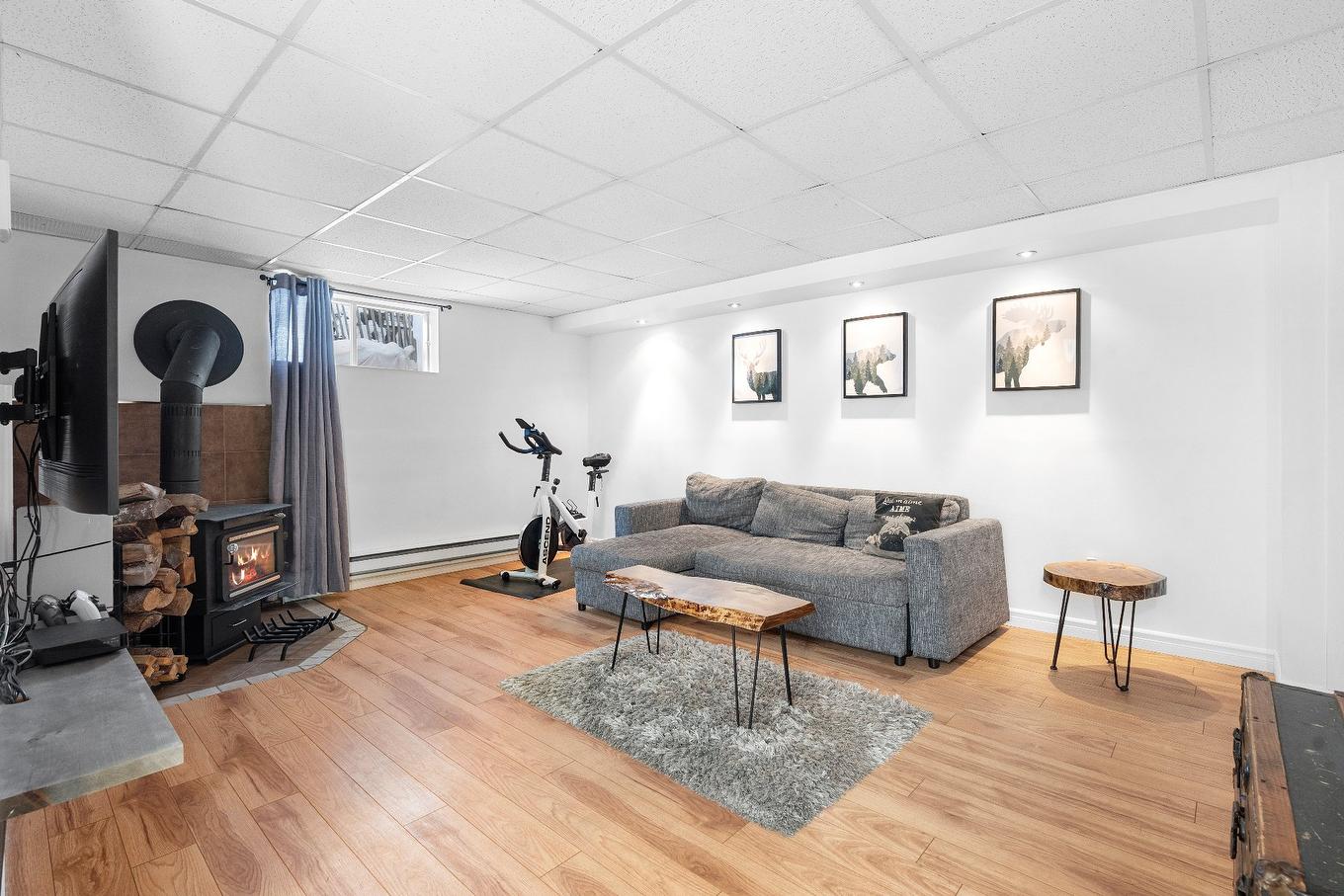 Salle familiale - 1438 Rue Éliot, Québec (La Haute-Saint-Charles), QC - Indoor