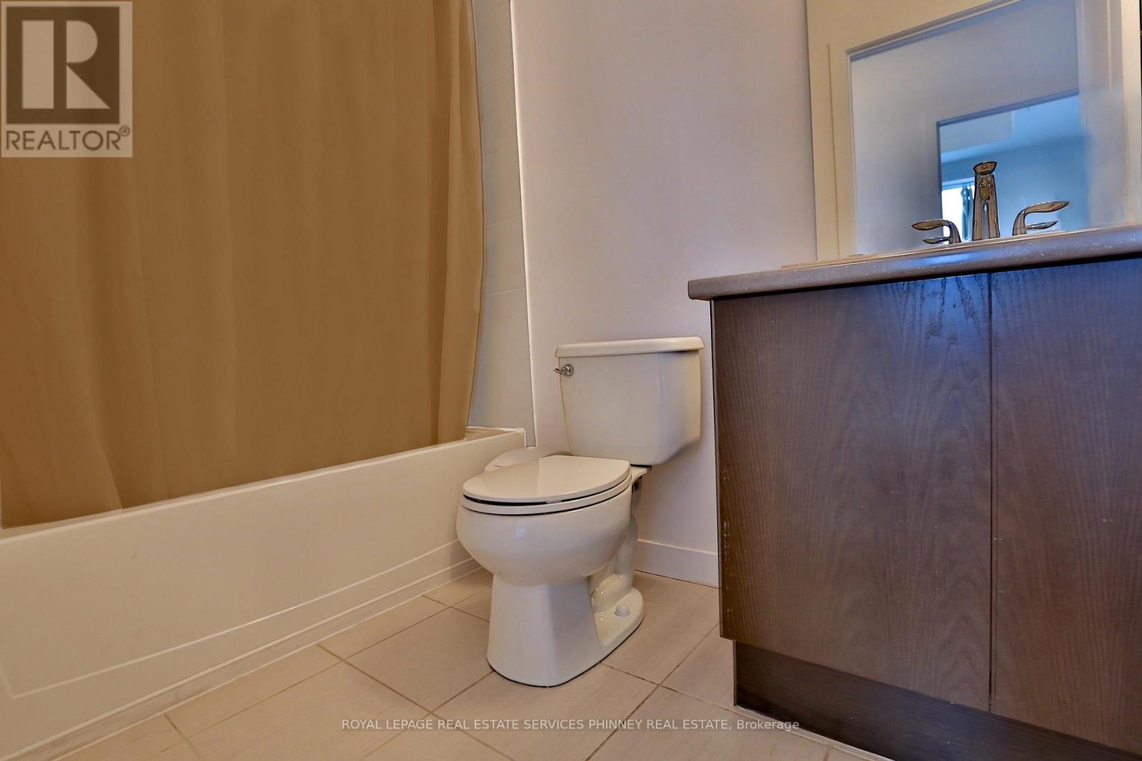 417 - 5020 Corporate Drive, Burlington, ON - Indoor Photo Showing Bathroom