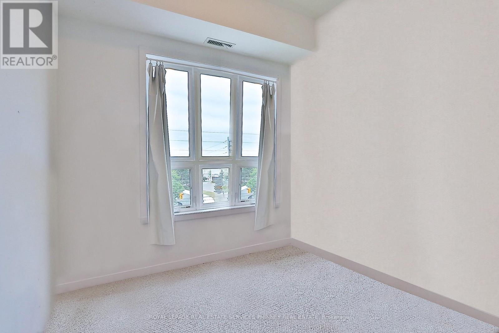 417 - 5020 Corporate Drive, Burlington, ON - Indoor Photo Showing Other Room