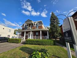 B-3994 Boul. St-Martin O. Laval (Chomedey), QC H7T 1B8