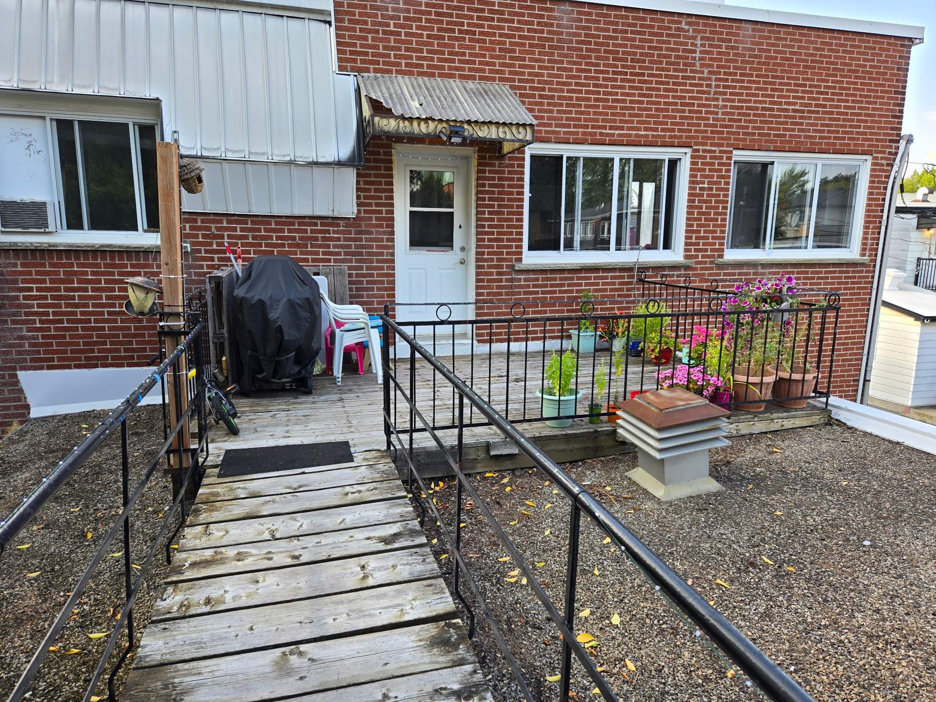 Back of Structure - B-3994 Boul. St-Martin O., Laval (Chomedey), QC - Outdoor With Exterior