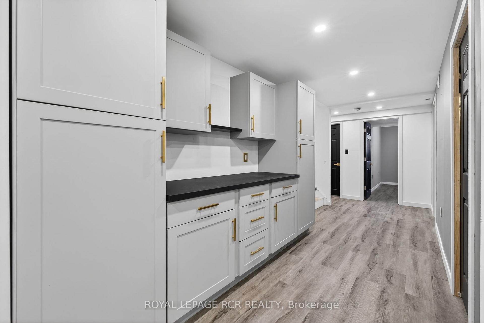 82 Lampkin Street, Georgina, ON - Indoor