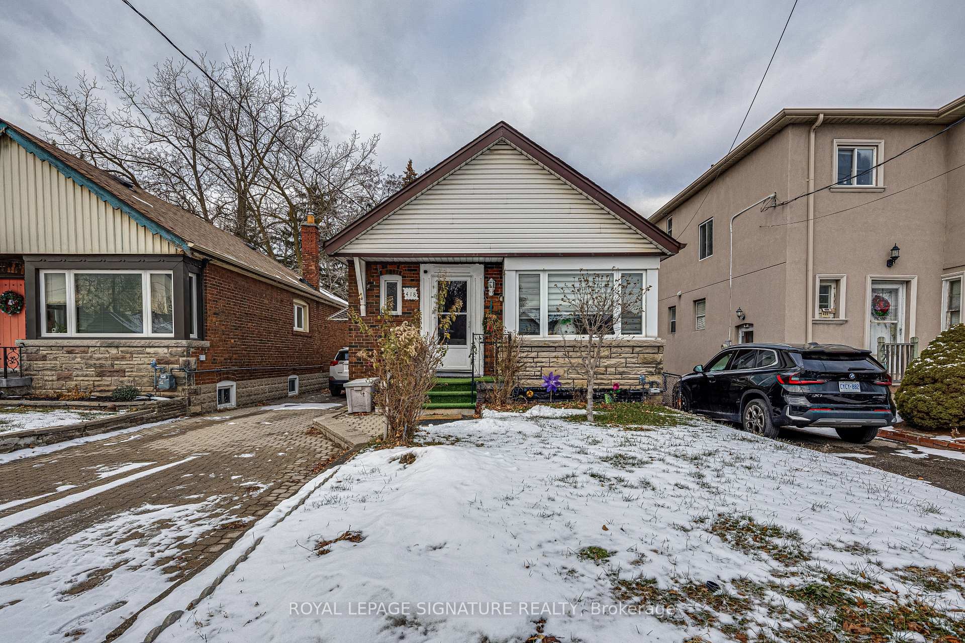 418 O' Connor Drive, Toronto, ON - Outdoor