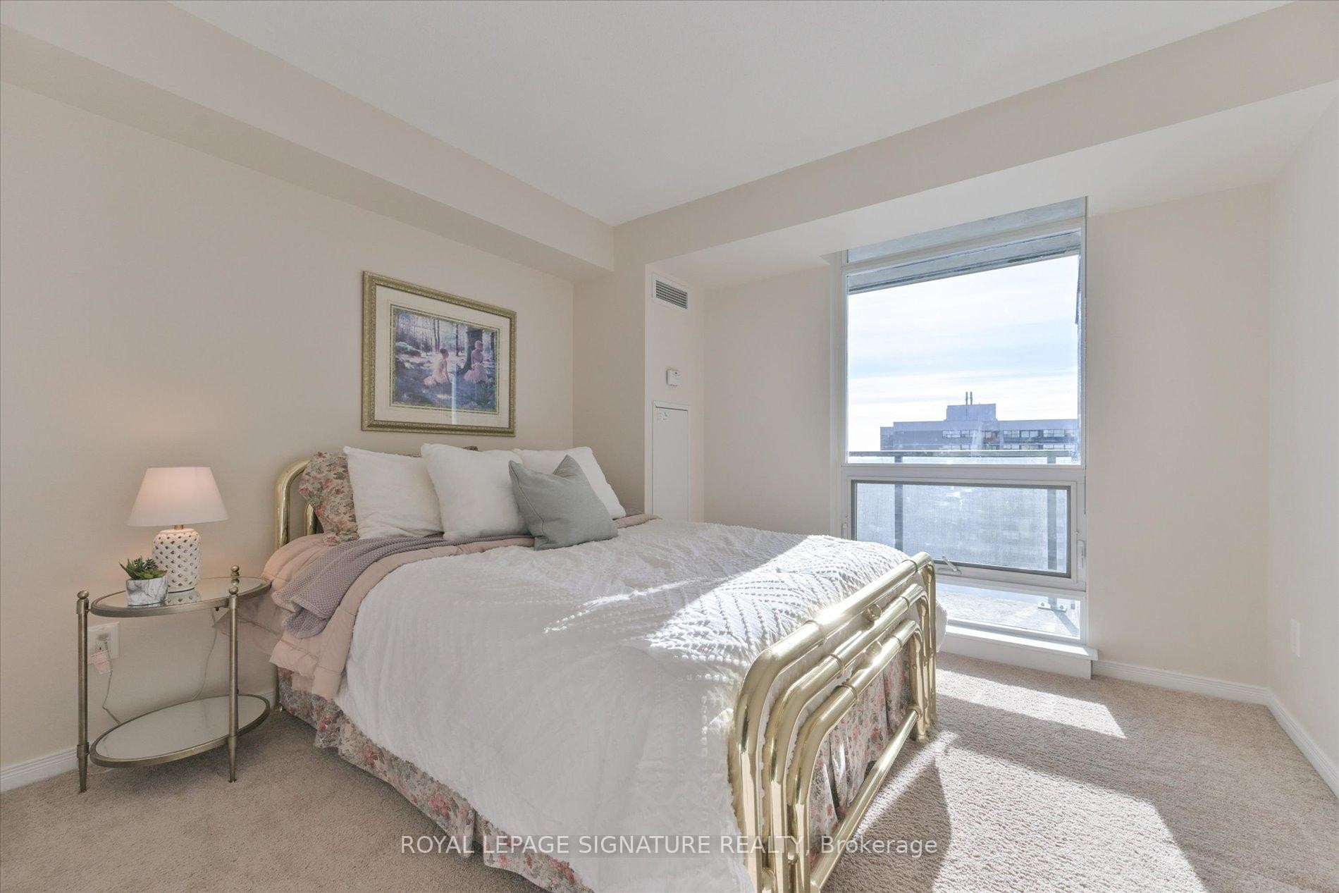 Ph306-18 Valley Woods Road, Toronto, ON - Indoor Photo Showing Bedroom