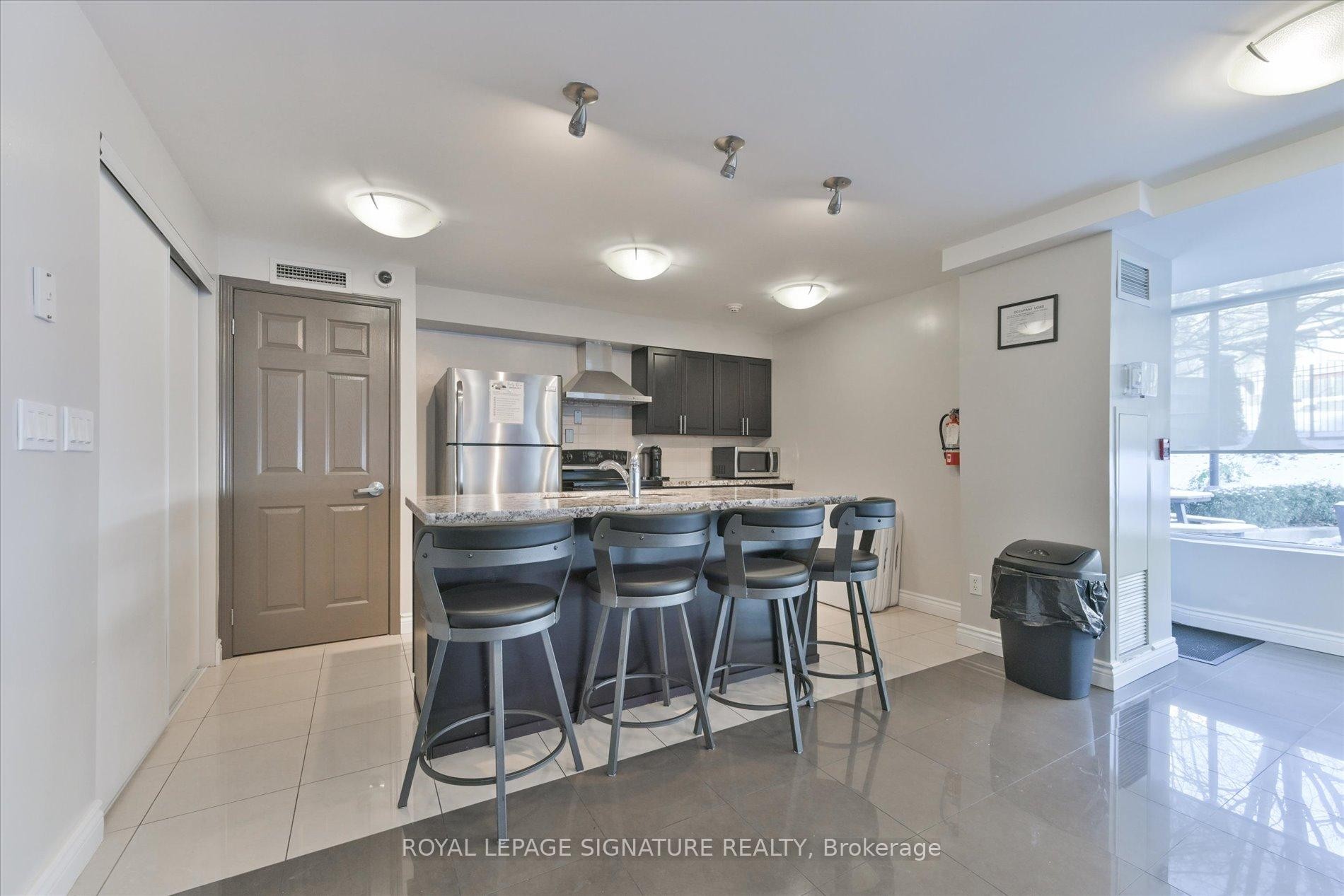 Ph306-18 Valley Woods Road, Toronto, ON - Indoor