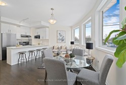 2 Curlew Drive Toronto, ON M3A 0A8