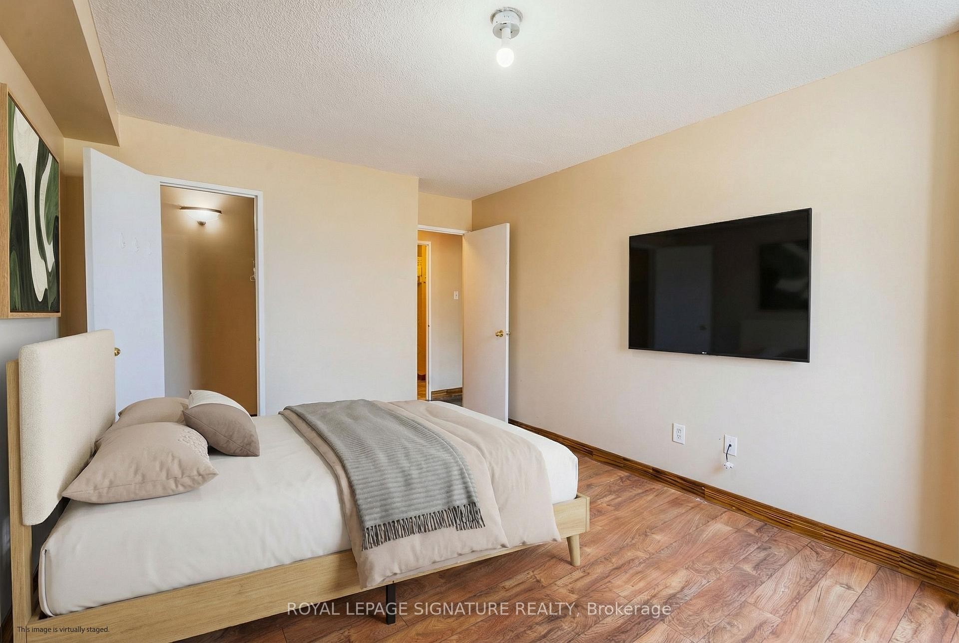 209-15 Kensington Road, Brampton, ON - Indoor Photo Showing Bedroom