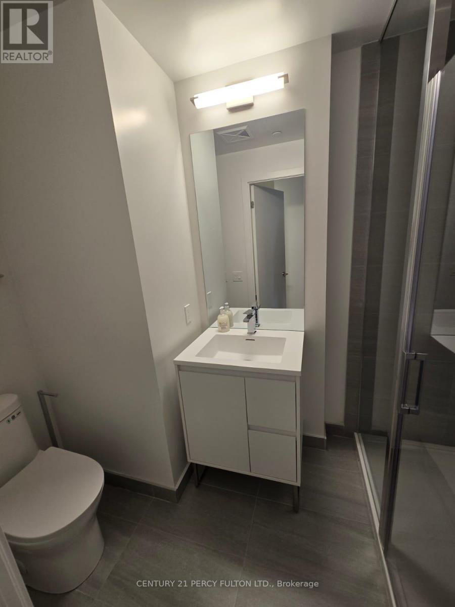 1413 - 1 Quarrington Lane, Toronto, ON - Indoor Photo Showing Bathroom