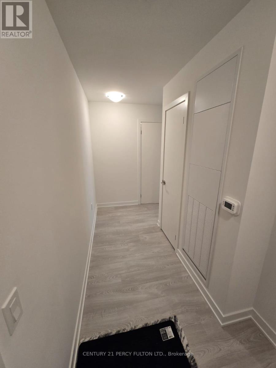 1413 - 1 Quarrington Lane, Toronto, ON - Indoor Photo Showing Other Room